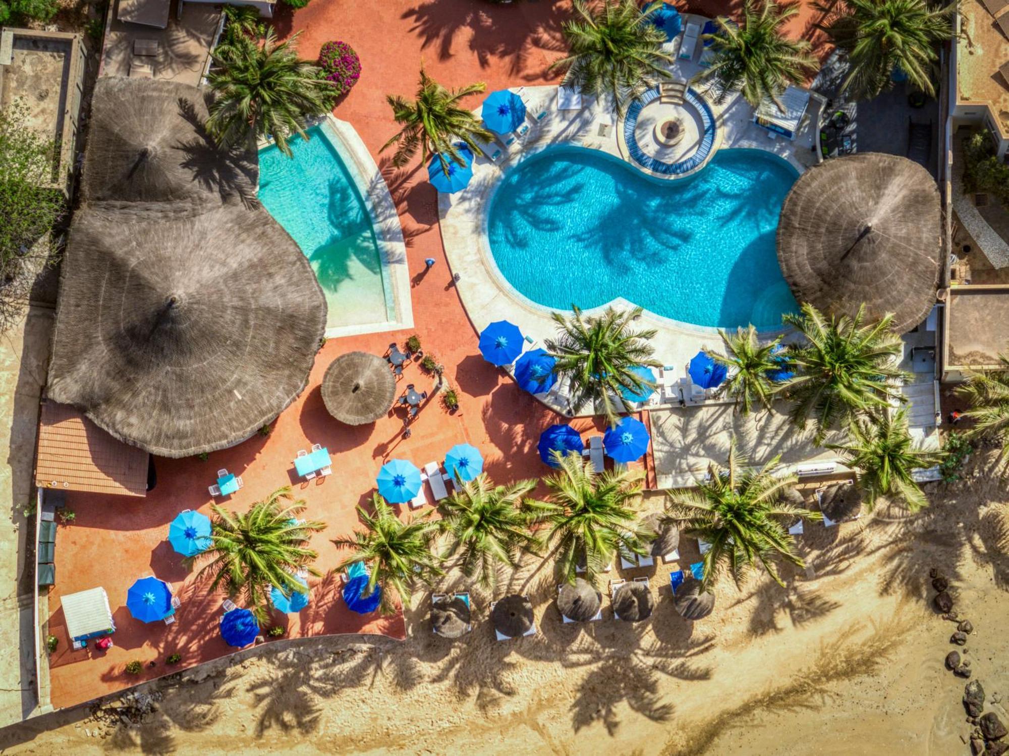 Hotel Africa Queen Сомоне Екстериор снимка