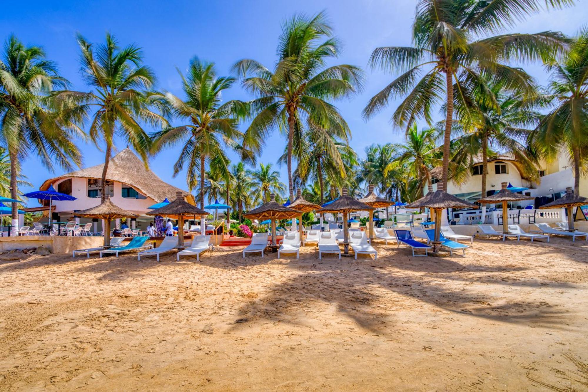 Hotel Africa Queen Сомоне Екстериор снимка
