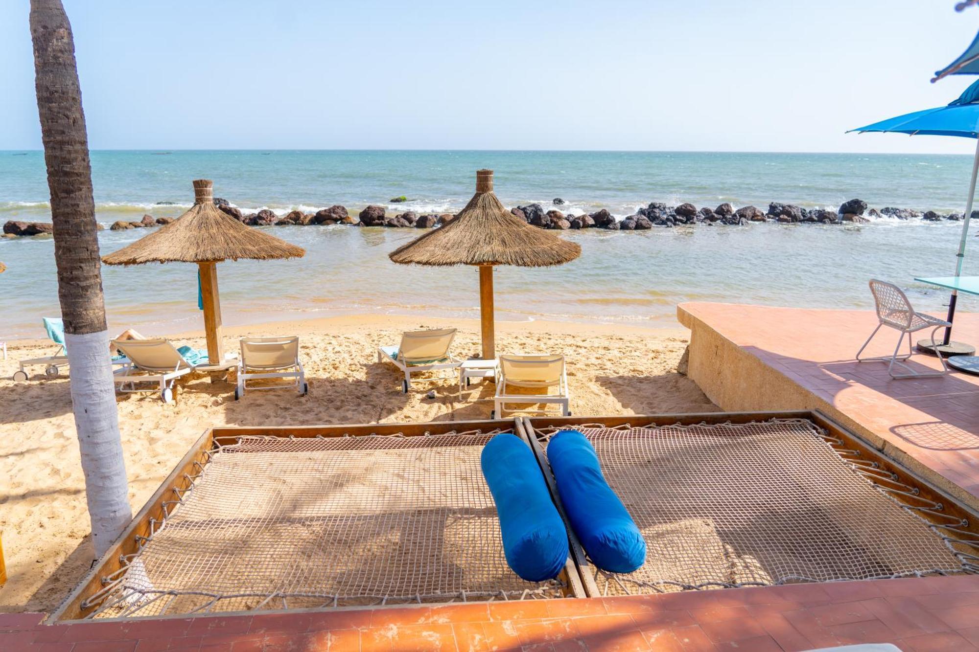 Hotel Africa Queen Сомоне Екстериор снимка